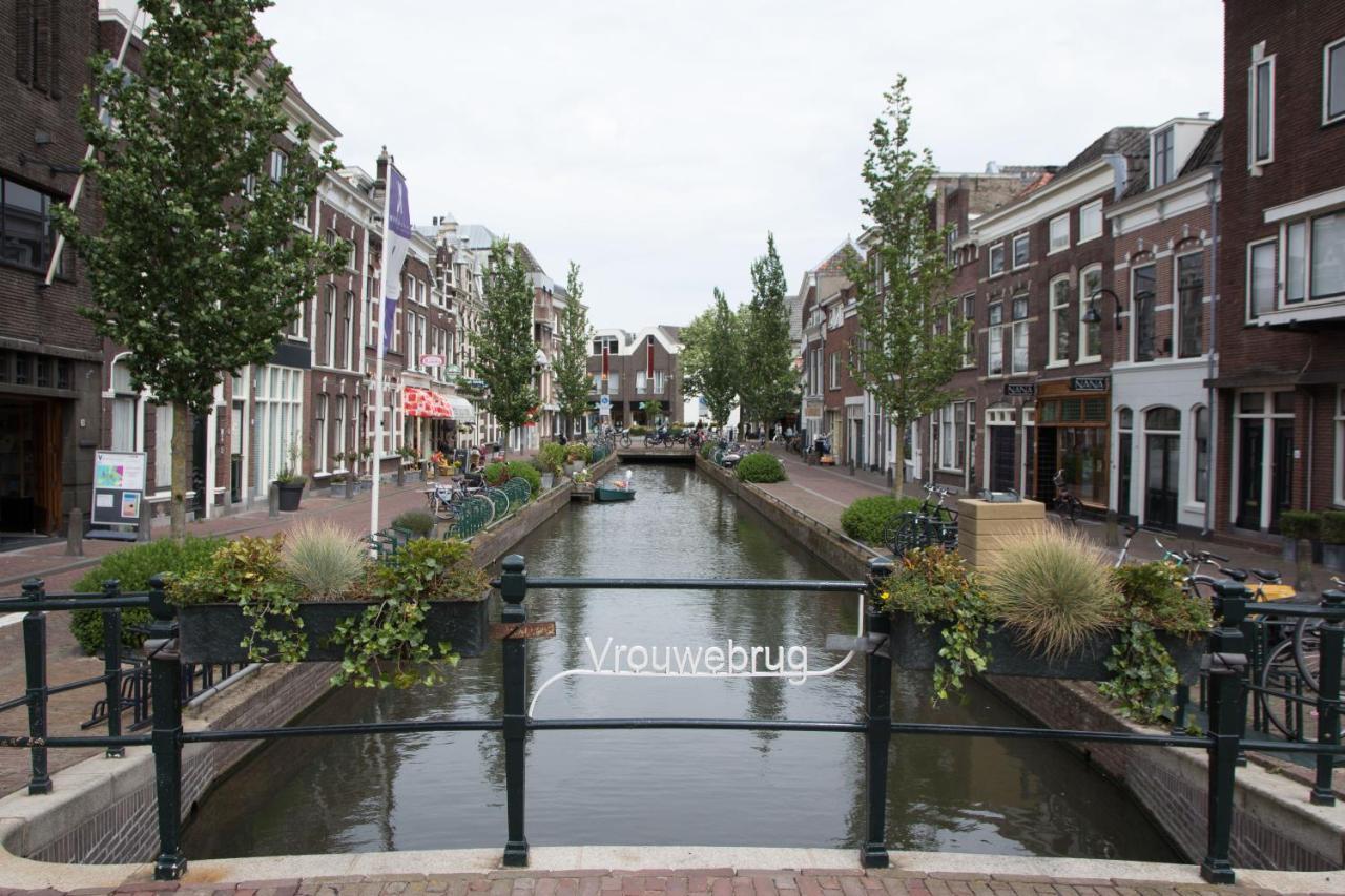 Canal House In Historic City Center Gouda Exterior photo